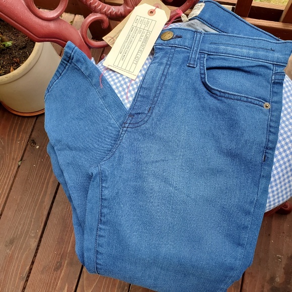 Current Elliott High Waist Sandy Jeans NWT New with Tags - Picture 4 of 5